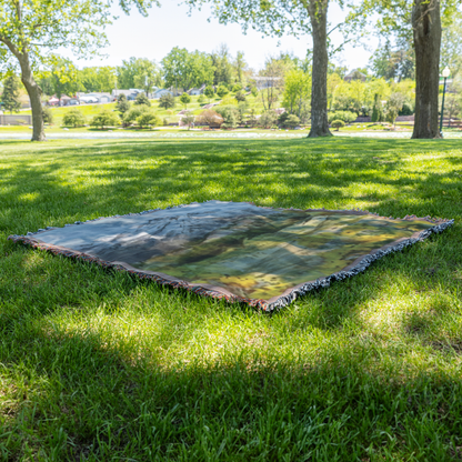 Mount_Shasta_Blanket_Grass_H_Mockup.png